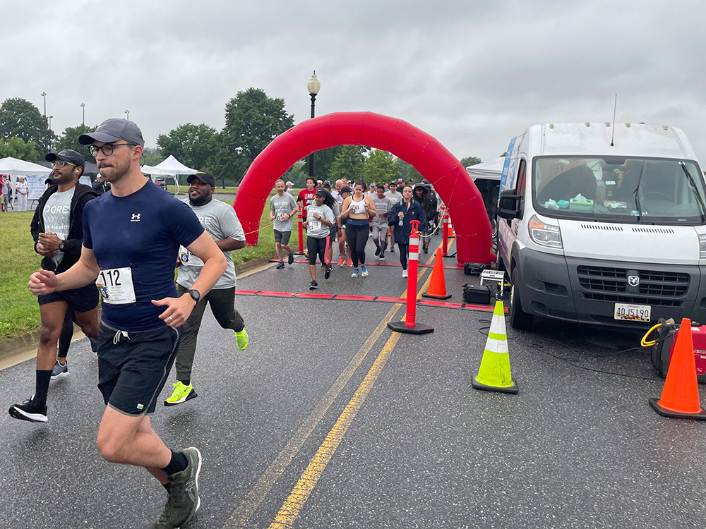 runners participating in the 2022 5K