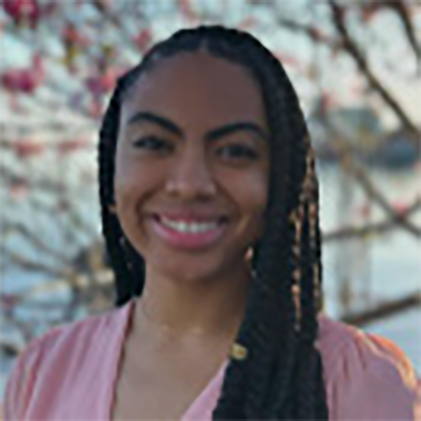 Jasmyn Rolison headshot