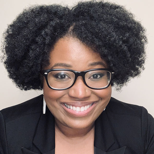 Jessica Isom headshot